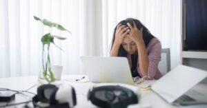 Qué es el burnout: cuando el agotamiento no es solo cansancio